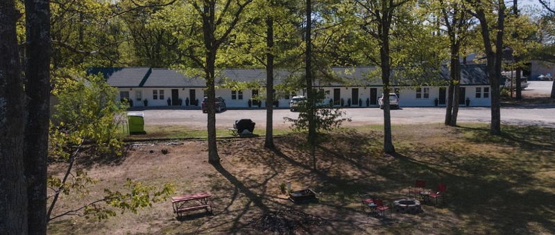 Inland Lakes Motel (Johnson Motel) - Web Listing